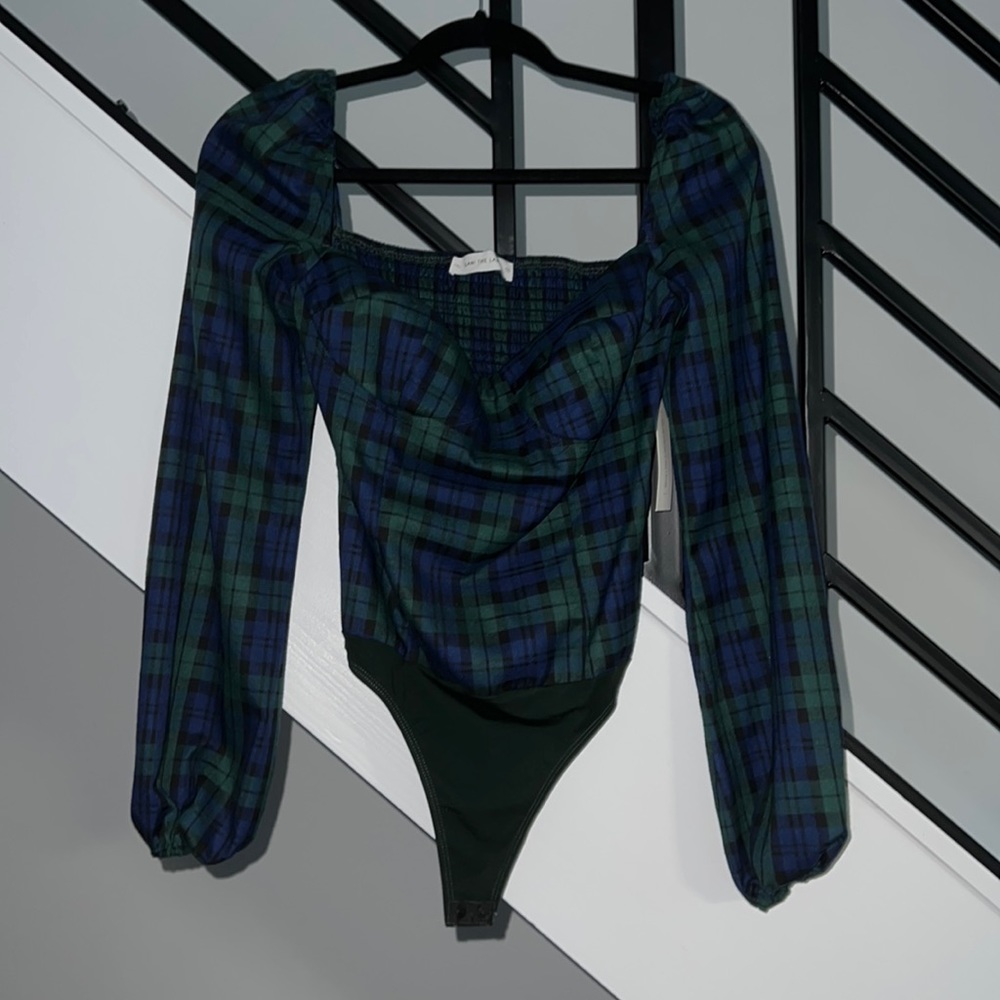Puffy shoulder. Plaid. Bodysuit.